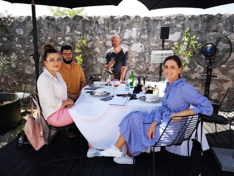 Czarnogóra – gdzie góry spotykają się z morzem, a Twój zespół odkrywa nową energię